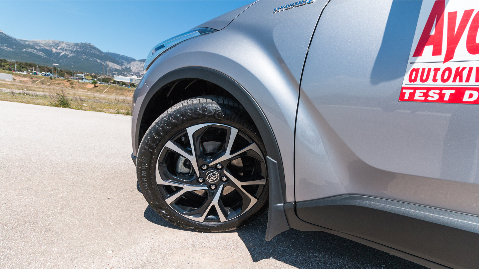 Toyota C-HR 1.8 Hybrid: Κατανάλωση-πάτωμα, απολαυστικό οδηγικά